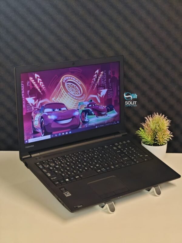 Toshiba Dynabook R35/M-i5 Gen 4 Ram 8 SSD 128GB