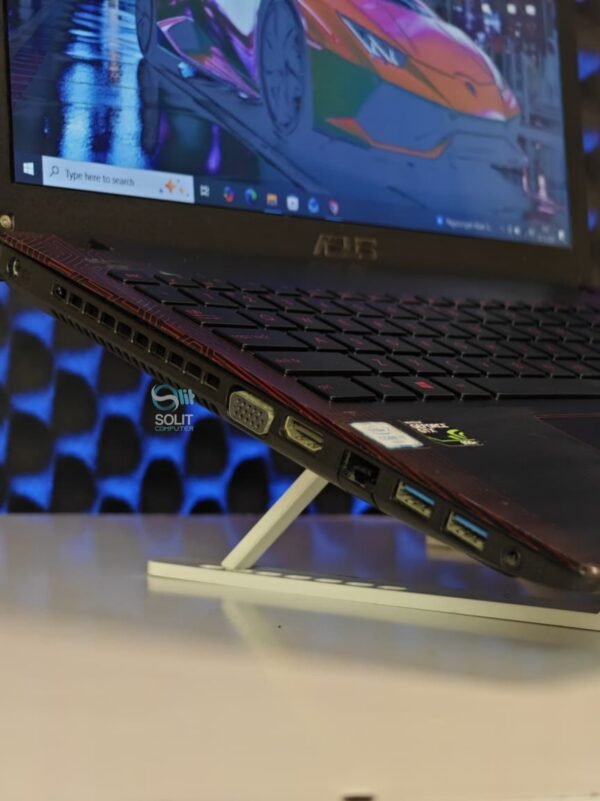 Asus X550UX (BONUS MOUSE)-i7 Gen 6 Ram 8 SSD 128GB