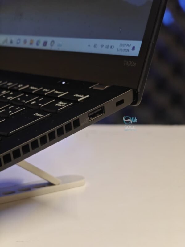 WhatsApp Image 2026-01-13 at 16.18.00 (1) Lenovo ThinkPad T490s i5 Gen 8 | Laptop Bisnis Tipis & Premium Second Rasa Baru