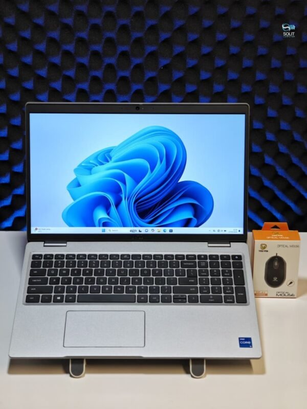 Dell Latitude 5520 i5 Gen 11 FHD | Laptop Kerja Layar Lega & Modern Second Rasa Baru