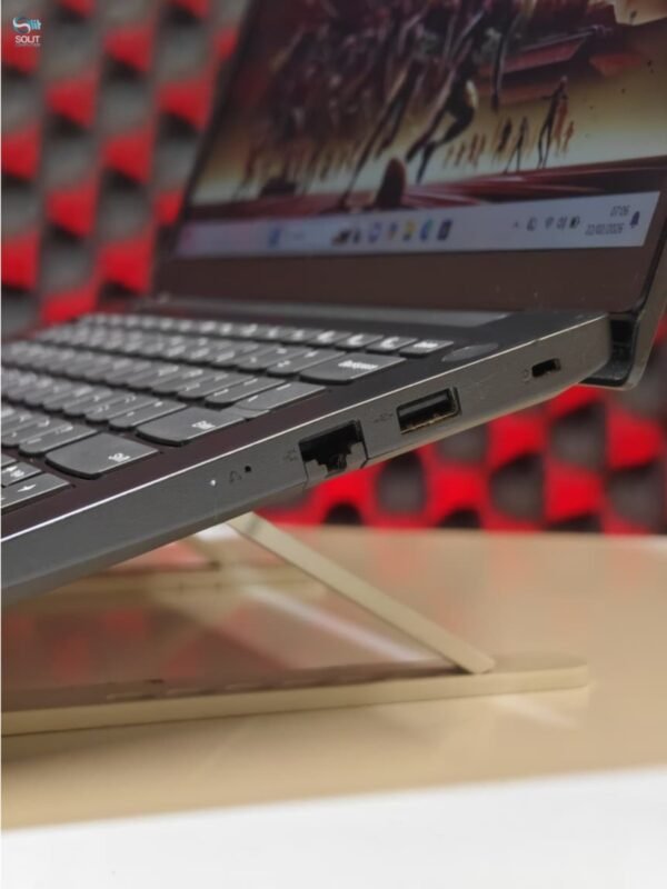 Lenovo V14 G3 i5 Gen 12 512GB FHD | Laptop Modern Kencang & Efisien Second Rasa Baru