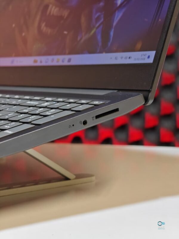 WhatsApp Image 2026-02-22 at 09.52.24 Lenovo V15 i5 Gen 10 FHD | Laptop Kerja Layar Lega & Responsif Second Rasa Baru